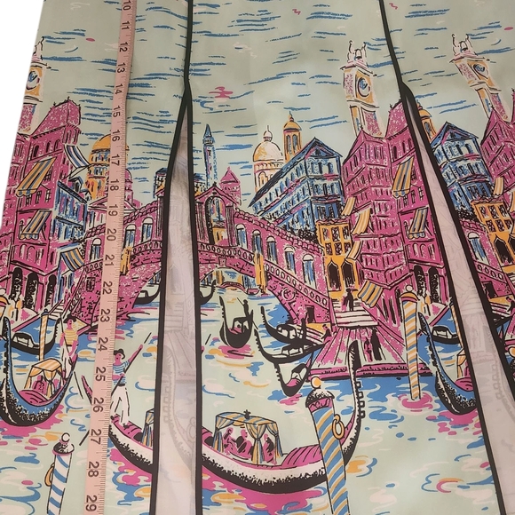 NWOT Rare Zara Midi Skirt with Cityscape Print Large - Picture 4 of 7